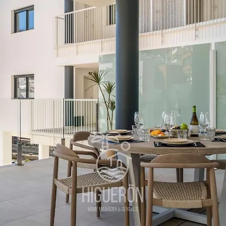 Апартаменты Higueronrentals Sea Breeze