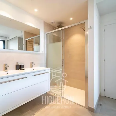 Higueronrentals Sea Breeze Фуэнхирола