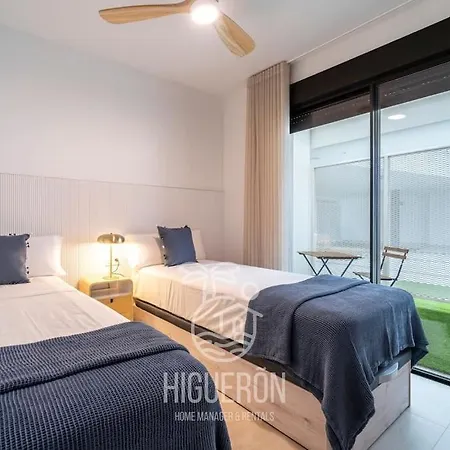 Апартаменты Higueronrentals Sea Breeze